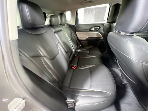Used 2022 Jeep Compass Limited AWD/4WD image 25