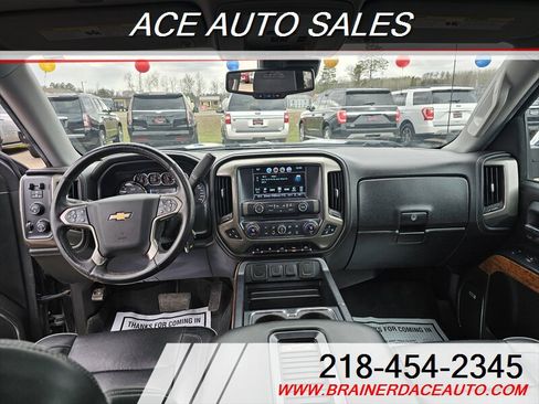 Used 2017 Chevrolet Silverado 1500 High Country AWD/4WD image 9