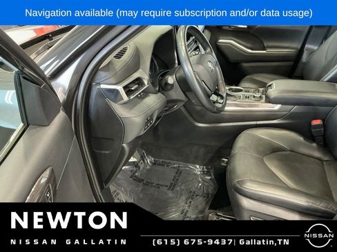 Used 2021 Toyota Highlander Platinum AWD/4WD image 4