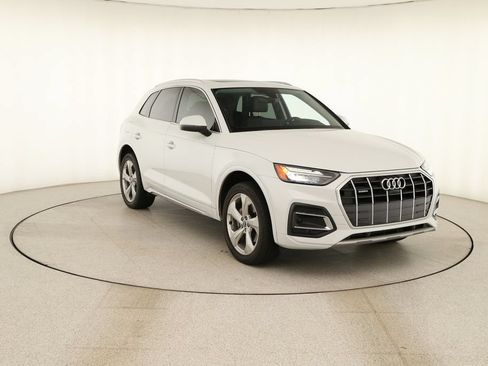 Used 2021 Audi Q5 2.0T Premium Plus w/ Premium Plus Package AWD/4WD image 10