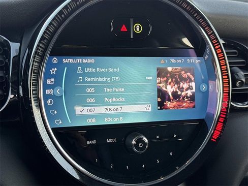 Used 2022 MINI Cooper SE image 18