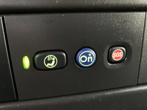 Used 2020 Chevrolet Express 2500 w/ Driver Convenience Package image 21