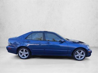 Used 2002 Lexus IS 300 video 4