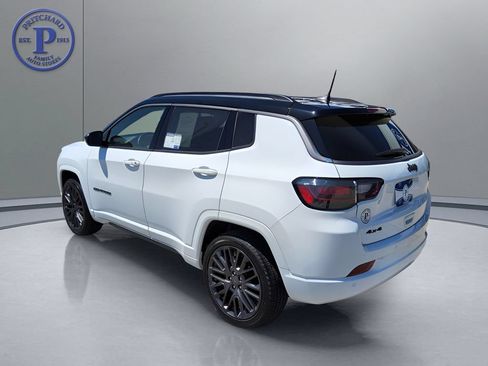 Used 2022 Jeep Compass High Altitude AWD/4WD image 5