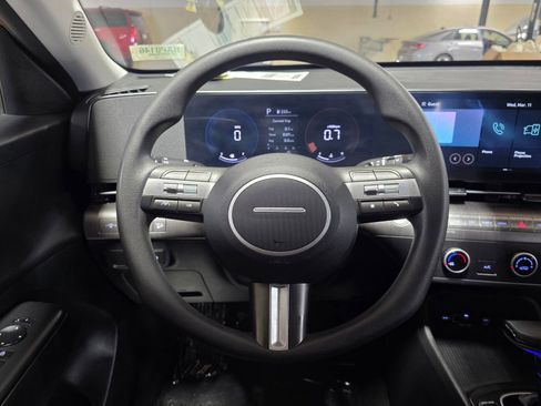 Certified 2024 Hyundai Kona SE image 29