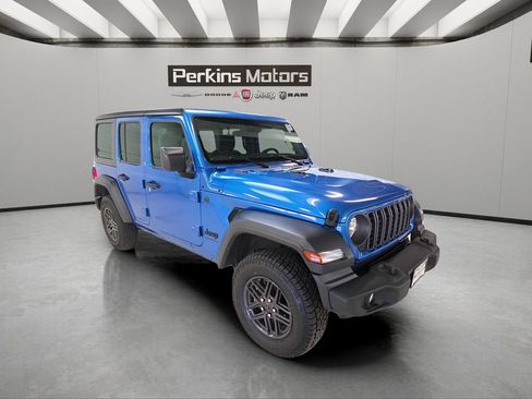 Used 2024 Jeep Wrangler Unlimited Sport AWD/4WD image 8