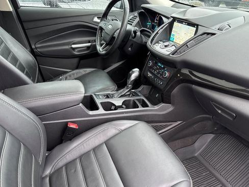 Certified 2019 Ford Escape Titanium image 16