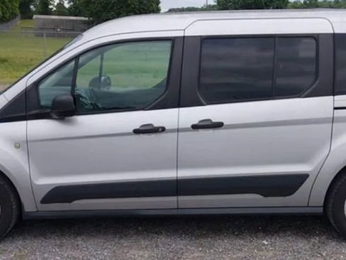 Used 2018 Ford Transit Connect XL FWD image 4