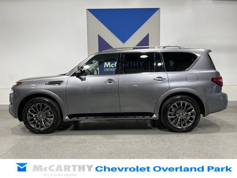 Used 2023 Nissan Armada Platinum w/ Captain's Chairs Package AWD/4WD image 8