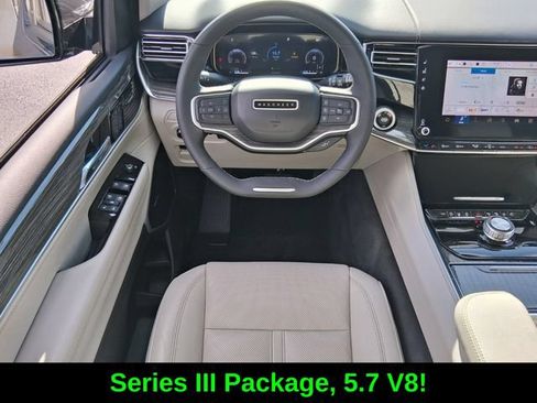 Used 2022 Jeep Wagoneer Series III w/ Convenience Group I RWD image 13
