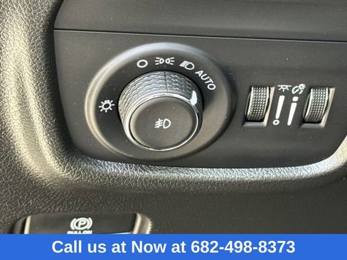 Used 2024 Jeep Grand Cherokee L Limited w/ Luxury Tech Group II image 24