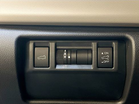 Used 2025 Subaru Forester Limited AWD/4WD image 10