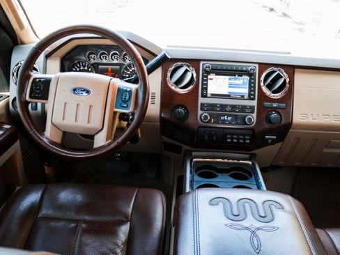 Used 2012 Ford F350 King Ranch w/ King Ranch w/Chrome Pkg AWD/4WD image 26