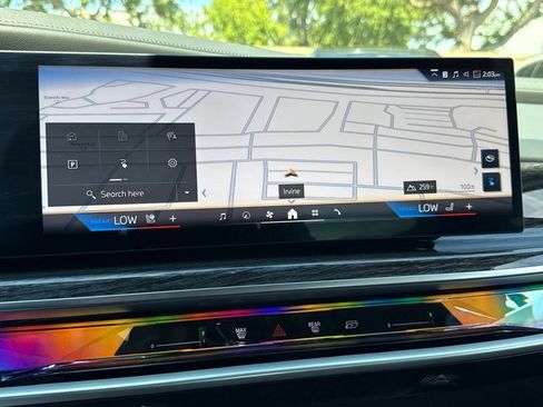 Used 2026 BMW i7 xDrive60 w/ M Sport Package RWD image 27