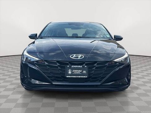 Certified 2023 Hyundai Elantra SEL w/ Convenience Package FWD image 2