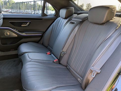 Used 2023 Mercedes-Benz S 500 4MATIC image 32