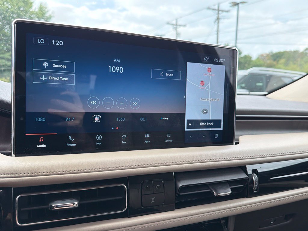 Used 2022 Lincoln Nautilus Reserve w/ Luxury Package FWD image 17