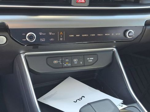 New 2026 Kia Carnival SX w/ SX Dark Edition Package FWD image 15