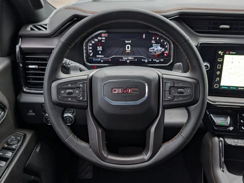 Used 2024 GMC Sierra 1500 AT4 w/ Technology Package AWD/4WD image 32