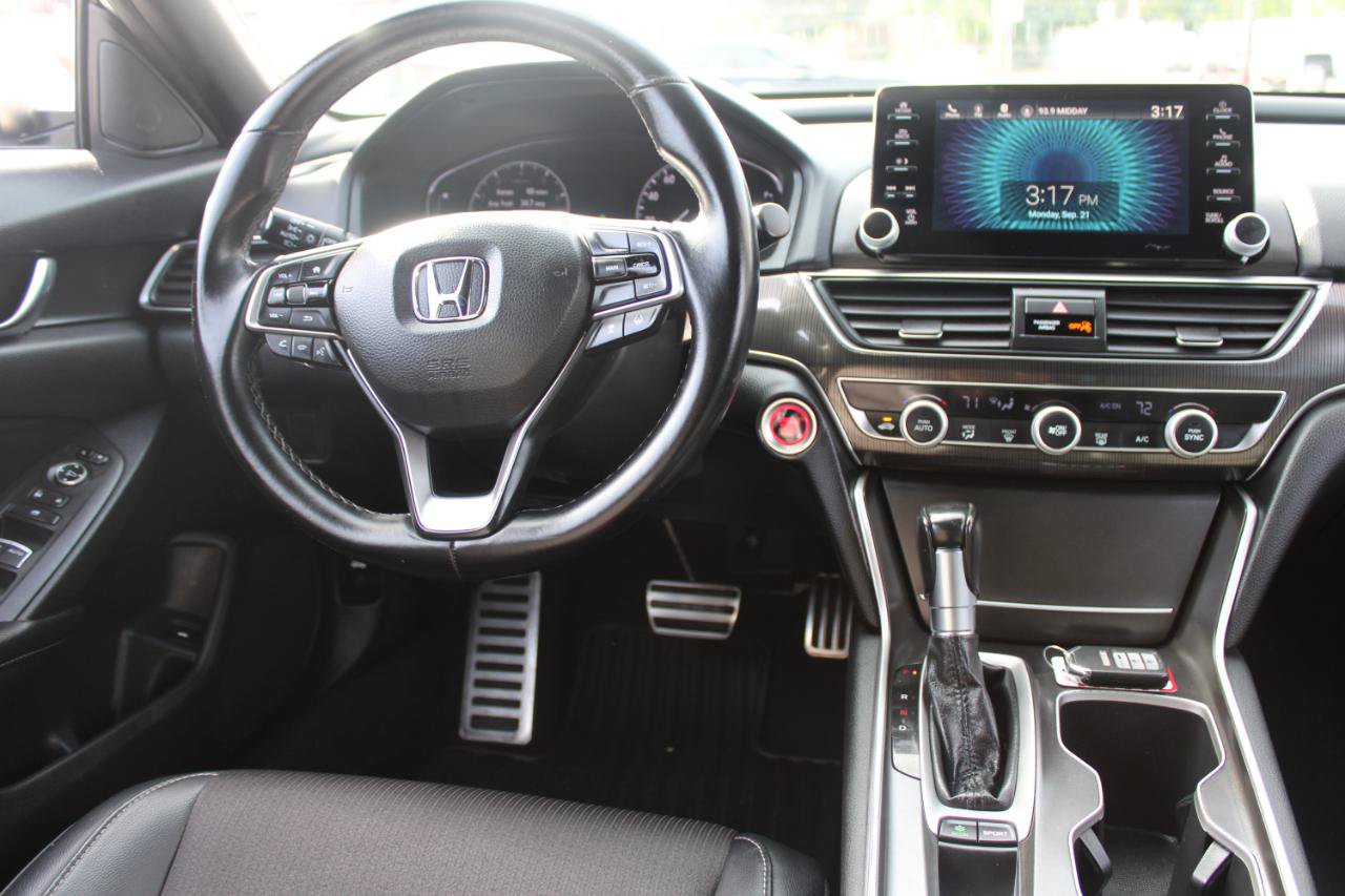 Used 2018 Honda Accord Sport image 10