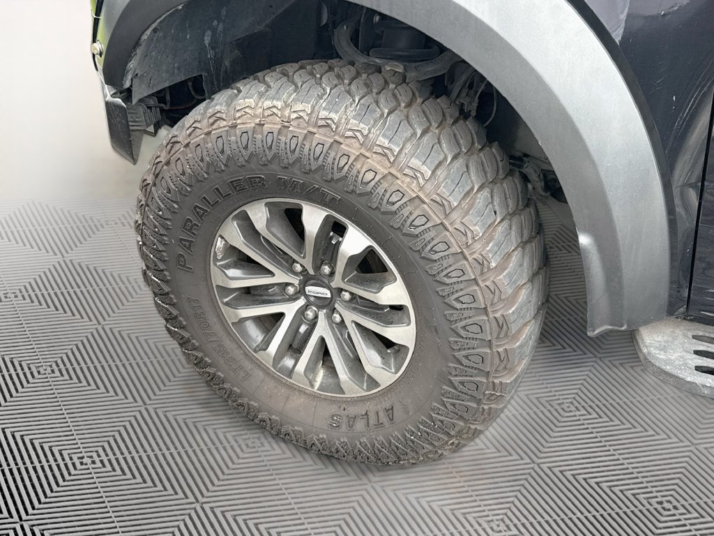 Used 2020 Ford F150 Raptor w/ Equipment Group 801A Mid AWD/4WD image 34