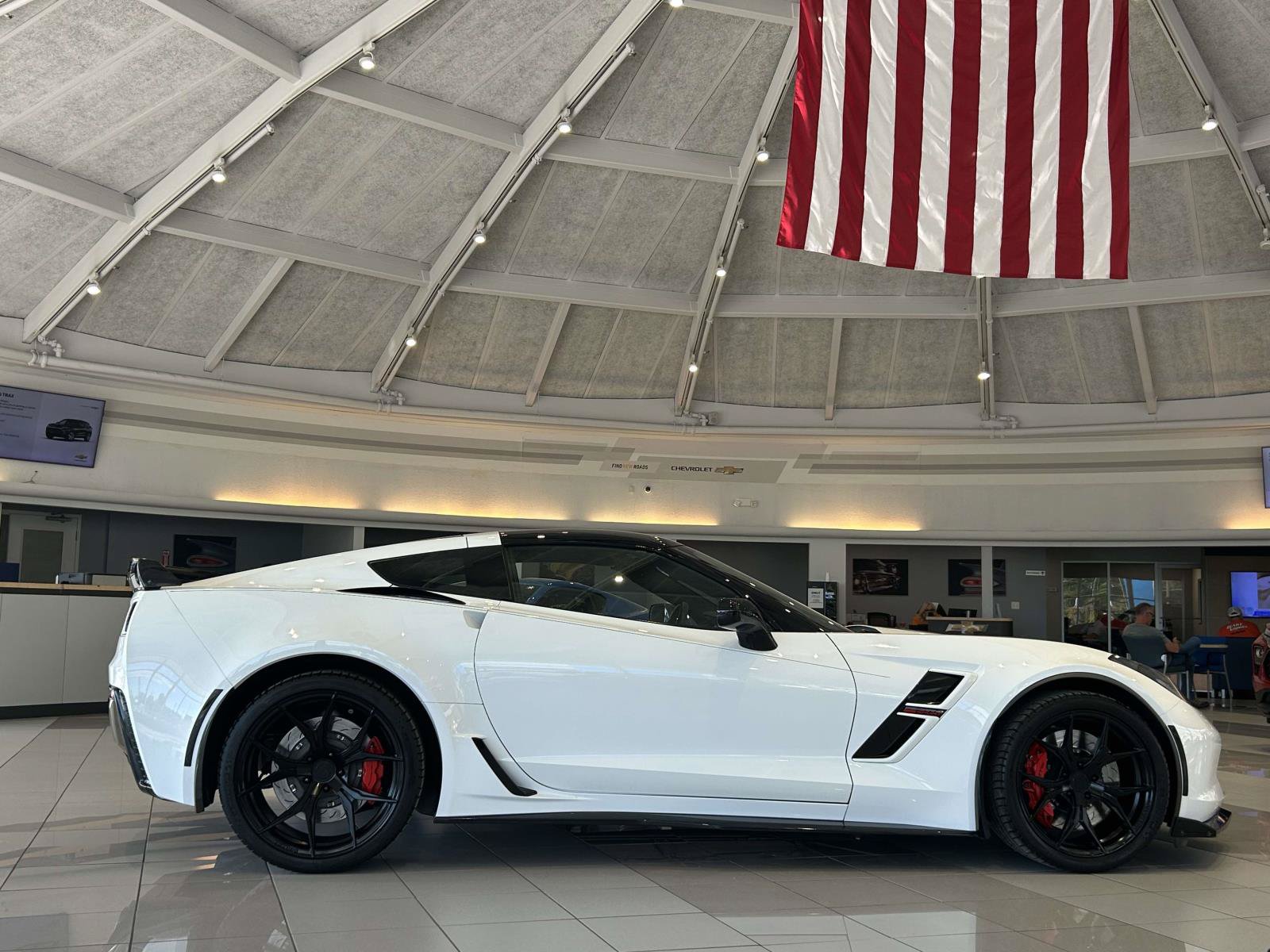 Used 2017 Chevrolet Corvette Grand Sport RWD image 8