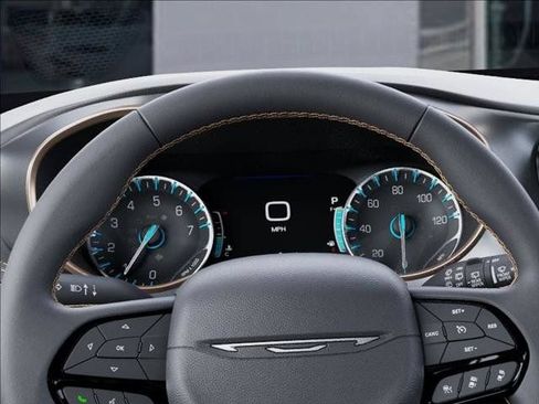 New 2027 Chrysler Pacifica Pinnacle w/ Theater Group AWD/4WD image 17
