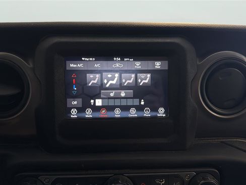 Used 2022 Jeep Gladiator Sport image 18