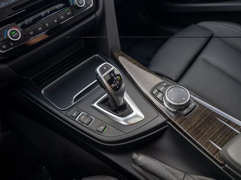 Used 2016 BMW 328i xDrive Sedan AWD/4WD image 19