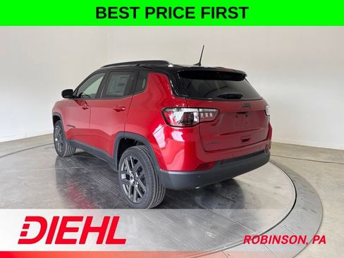 New 2026 Jeep Compass Limited w/ Sun, Sound & Navigation Group AWD/4WD image 5
