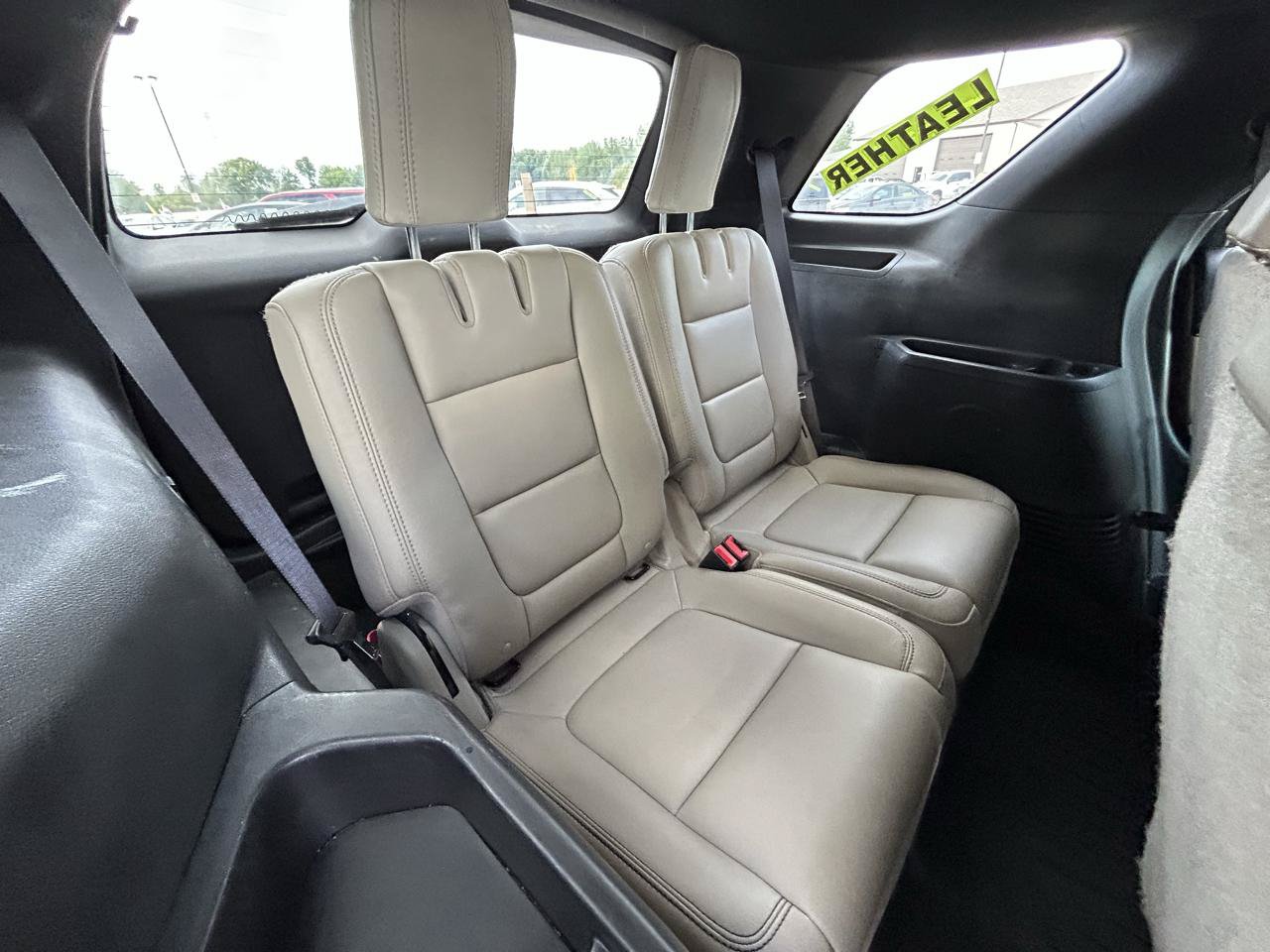 Used 2015 Ford Explorer XLT w/ Equipment Group 202A AWD/4WD image 13