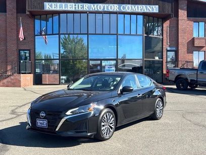 Used 2025 Nissan Altima 2.5 SV