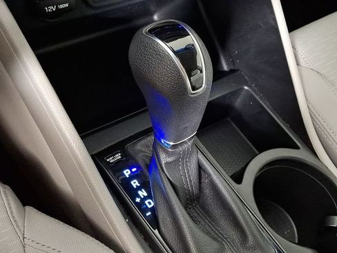 Used 2019 Hyundai Tucson SE AWD/4WD image 16
