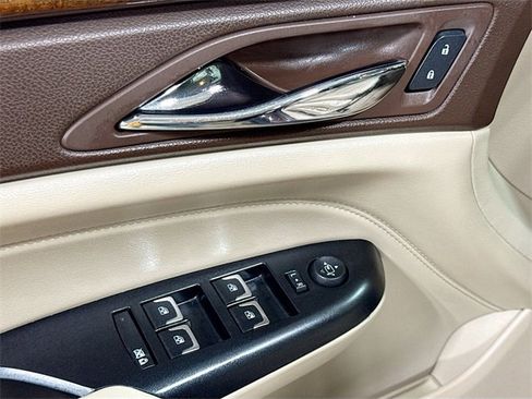 Used 2015 Cadillac SRX Luxury image 20