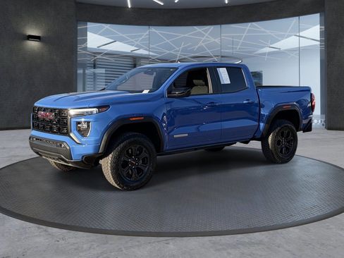 Certified 2025 GMC Canyon Elevation w/ Convenience Package RWD image 2