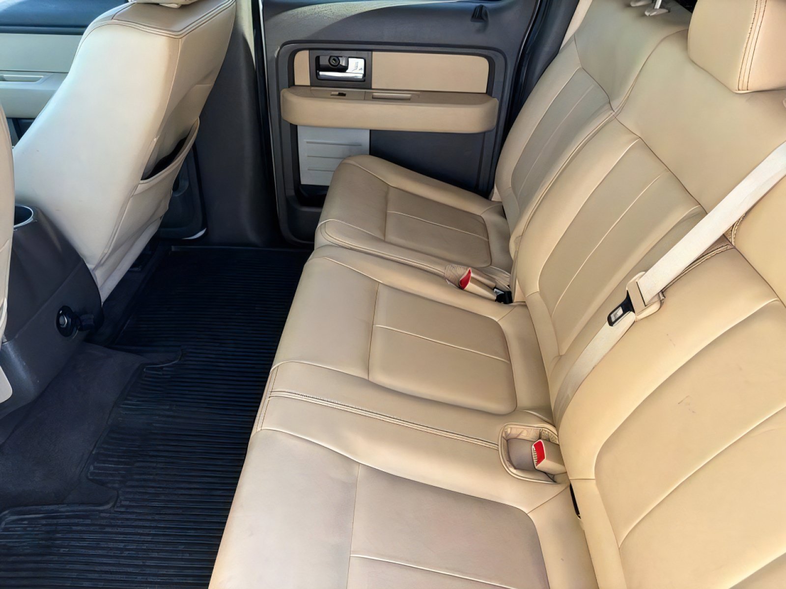 Used 2014 Ford F150 XLT w/ Equipment Group 302A Luxury AWD/4WD image 11