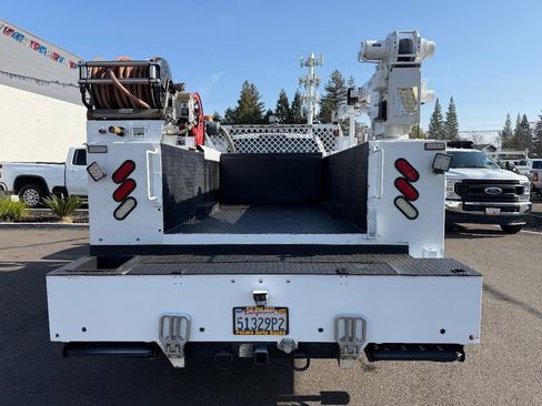 Used 2019 Ford F550 XLT image 9