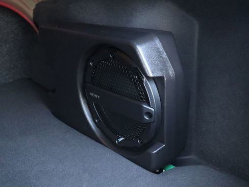 Used 2017 Ford Focus SEL image 9