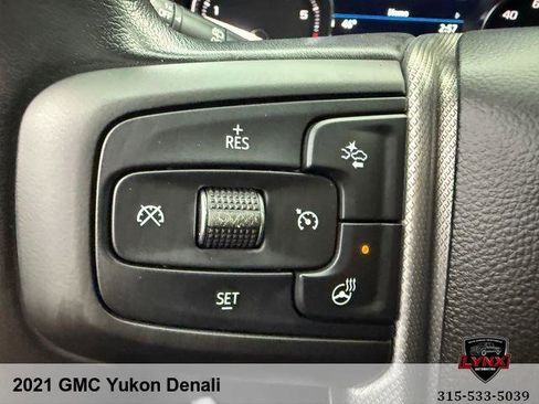 Used 2021 GMC Yukon Denali w/ Denali Premium Package image 37