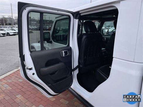 Used 2023 Jeep Gladiator Mojave w/ LED Lighting Group image 27