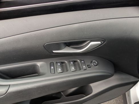 Certified 2023 Hyundai Tucson SEL AWD/4WD image 10