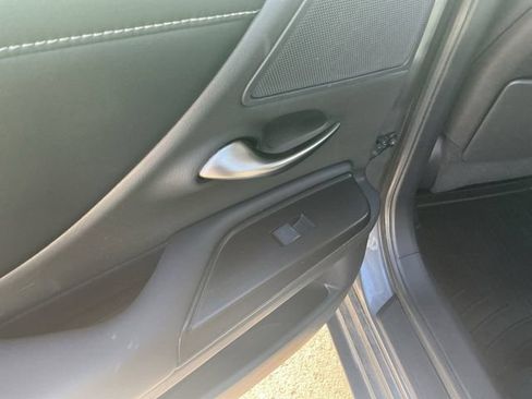 Used 2020 Lexus ES 350 w/ Premium Package FWD image 27