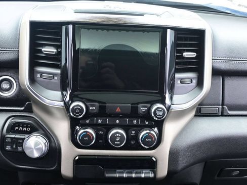 Used 2019 RAM 1500 Laramie AWD/4WD image 29