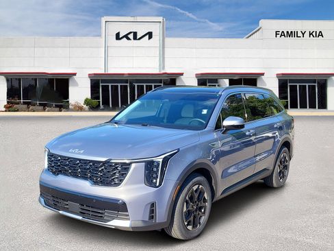 Certified 2025 Kia Sorento S w/ Panoramic Sunroof Package FWD image 3
