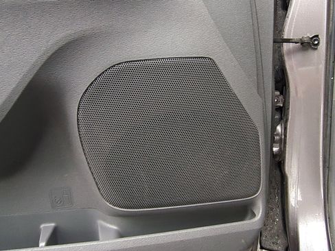 Used 2015 Toyota Sienna Limited image 15