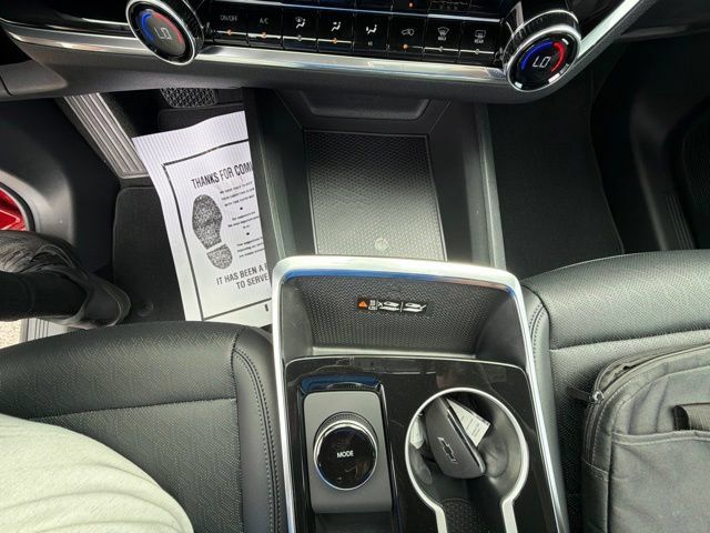 New 2027 Chevrolet Equinox LT w/ Convenience Package II FWD image 32