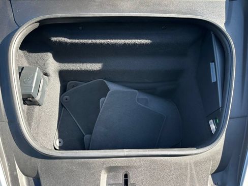 Certified 2025 Porsche 911 Carrera GTS RWD image 39