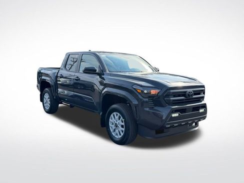 New 2025 Toyota Tacoma SR5 image 7