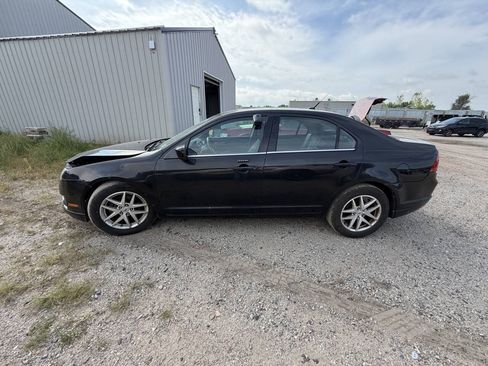 Used 2012 Ford Fusion SEL FWD image 2