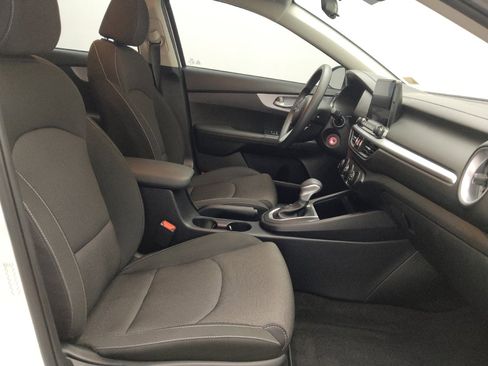 Used 2024 Kia Forte LXS w/ LXS Technology Package image 21